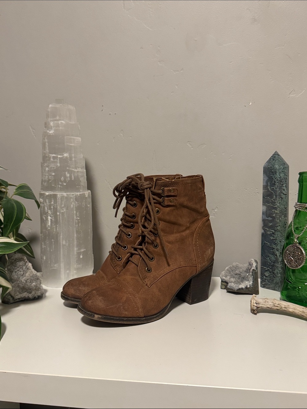 Madden Girl Brown Suede Distressed Lace-Up Ankle Boot Size 7